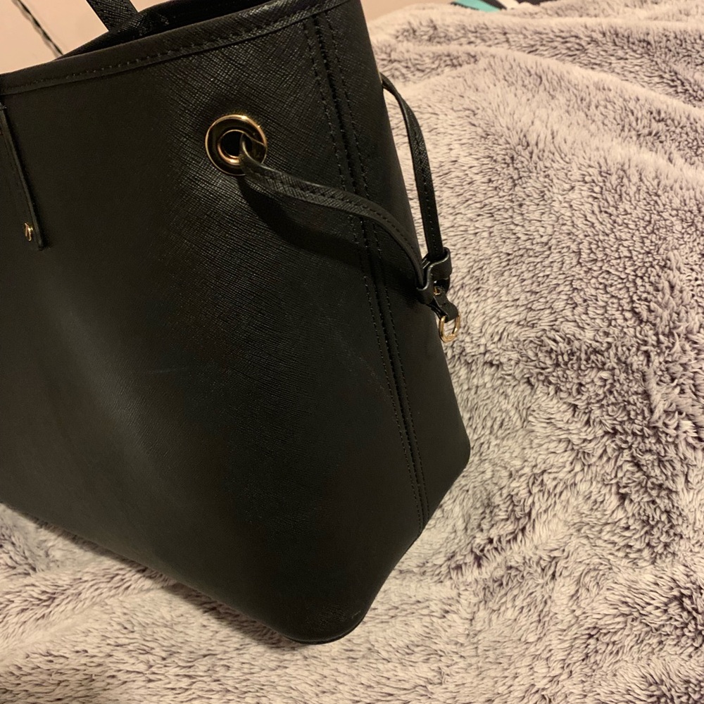 Authentic MK purse - Picture 3 of 4